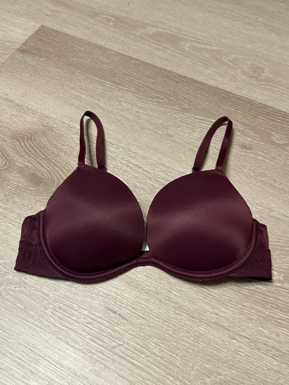 PINK by Victoria’s Secret Burgandy Everywhere Super Push-up T-Shirt Bra 32C